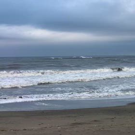 10月10日千葉北、東浪見の朝の波の画像