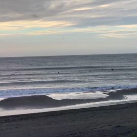 8月12日千葉北、東浪見の朝の波の画像