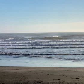 11月1日千葉北、東浪見の朝の波の画像