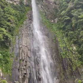 那智の滝の画像