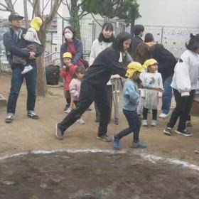 2つぐちゃん、お相撲 昨日の大勝利と打って変わって大敗北の画像