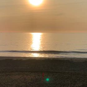 8月23日千葉北、東浪見の朝の波の画像