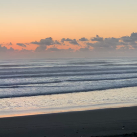 11月3日千葉北、東浪見の朝の波の画像