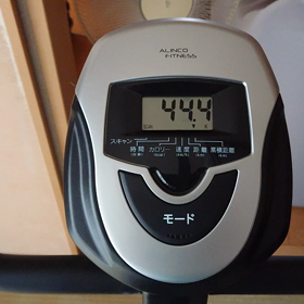 部屋着のズボンですみませんの画像