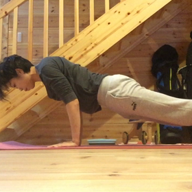 アシュタンガヨガ 太陽礼拝 チャトランガの件！の画像