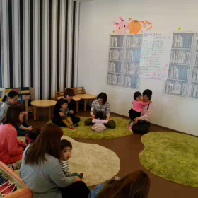 スナップハウスつくば研究学園店にて英語リトミックの画像