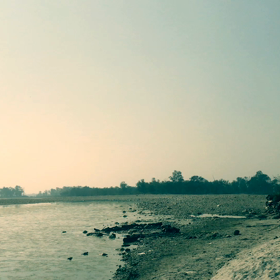 walking to the Ganga riverの画像