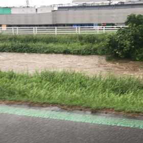 ただいま増水中の画像