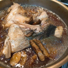 鱸のアラ煮の画像