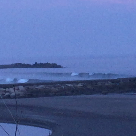 7月18日千葉北、東浪見の朝の波の 画像