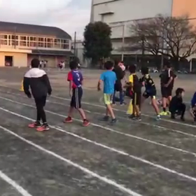 男子リレーレース 終盤の画像