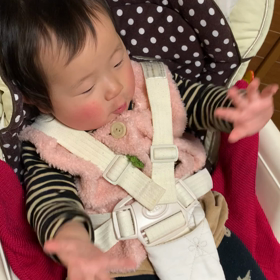 いろんな仕草をする様になってきた娘ちゃんの画像