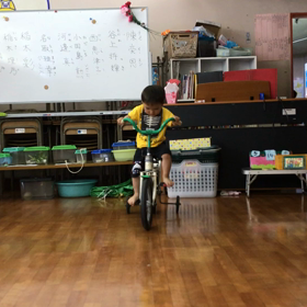 三輪車すっ飛ばしての画像