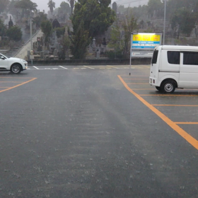 お墓参りの画像