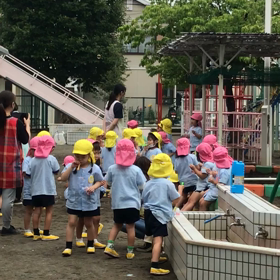 シャボン玉遊び(年中組)の画像