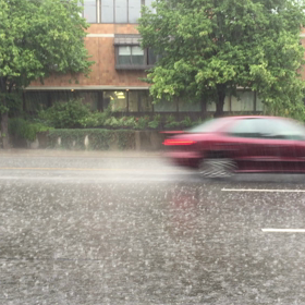 もの凄い土砂降りの中。。最悪な出来事 (￣^￣)ゞの画像
