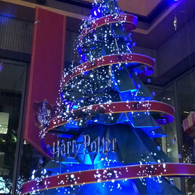 クリスマス電飾も進んでいますねの画像