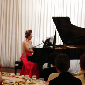 クリスマスソング特別バージョン〜弾き語り〜の画像