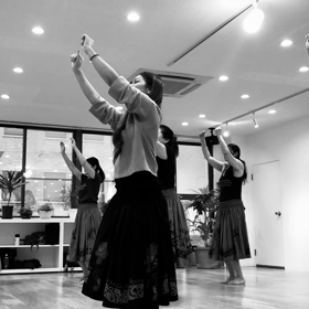 クプナクラスをのぞき見の画像