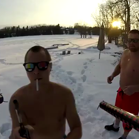 大人の火遊びの画像