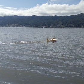 諏訪湖でのラジコン飛行機 飛行会の画像