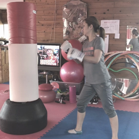 サンドバッグ蹴り！の画像