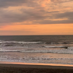 10月12日千葉北、東浪見の朝の波の画像