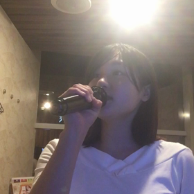 無理をして疲れて青ざめた恋は予期せぬ出来事の画像