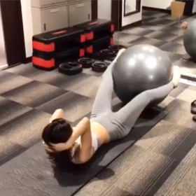 気になるウエストと太もものサイズの画像