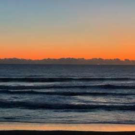 1月4日千葉北、東浪見の朝の波の画像