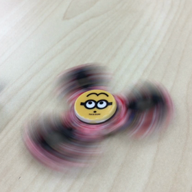 ポッケにハンドスピナーの画像