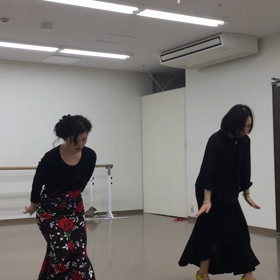 本日のスタジオアウロラのフラメンコレッスン風景の画像