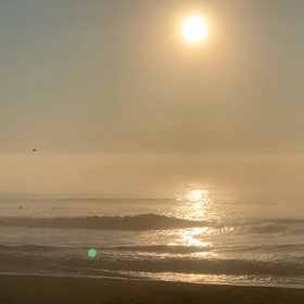 8月4日千葉北、東浪見の朝の波の画像
