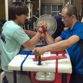 東口VS城の画像