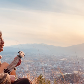 大学生最後の思い出に　福島市ギター教室の画像