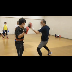 無言実行の画像