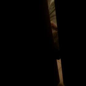 ドアから出たいりったんの画像