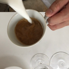 休日はカフェでゆっくりと。の画像