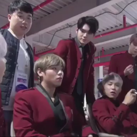 ぐー、ちょき、ぱーで、ウジンちゃんwwwの画像