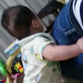 初つかまり立ちの画像