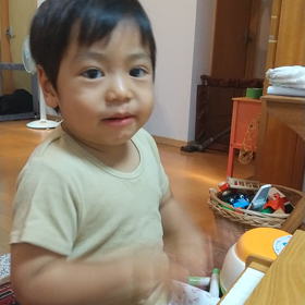 スーパーの焼き芋売り場の曲の画像