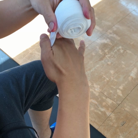 バンテージの巻き方をもう一度。の画像