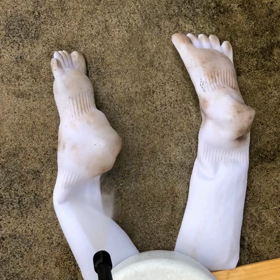 足は生きているの画像