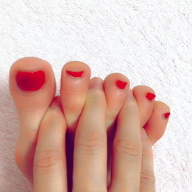 足指とおっぱいの関係の画像