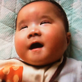 赤ちゃんの時の次女の画像