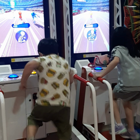 マスクを外している人が多い場所への画像