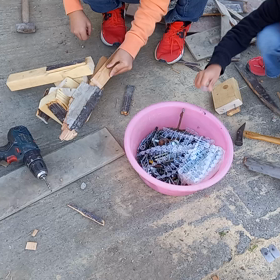 物置造りは進行中です。の画像