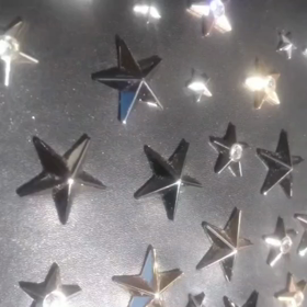 ラインストーン埋め込みスタースタッズ使用・星スタッズバッグ・Mサイズ・ブラックの画像