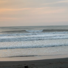 4月19日千葉北、東浪見の朝の波の画像