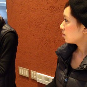 閉店後８時。笑の画像